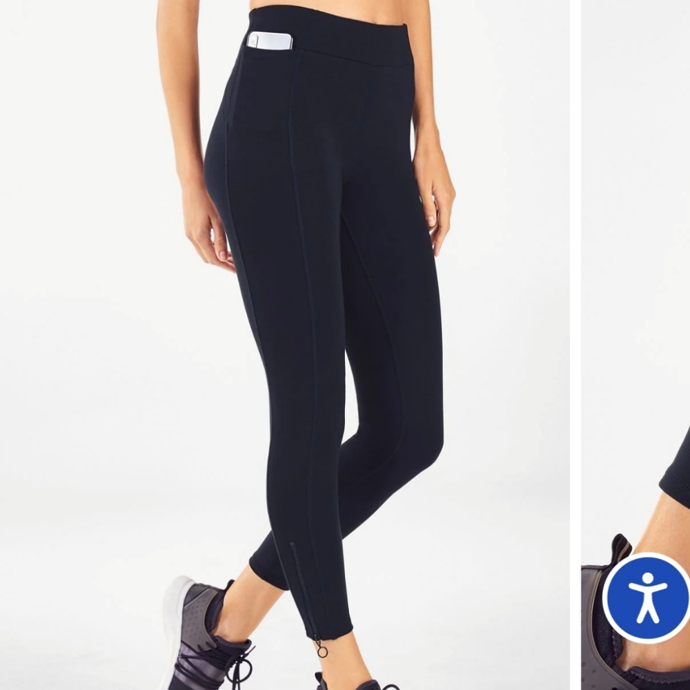 Fabletics Quincy Zip Pant - Medium